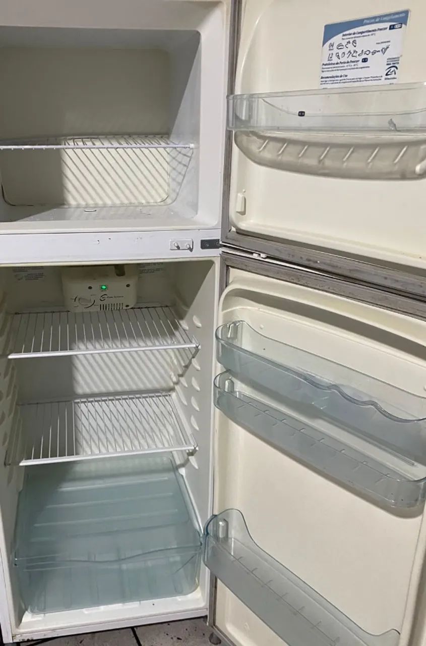 Geladeira Electrolux DC34 - original - Foto 4