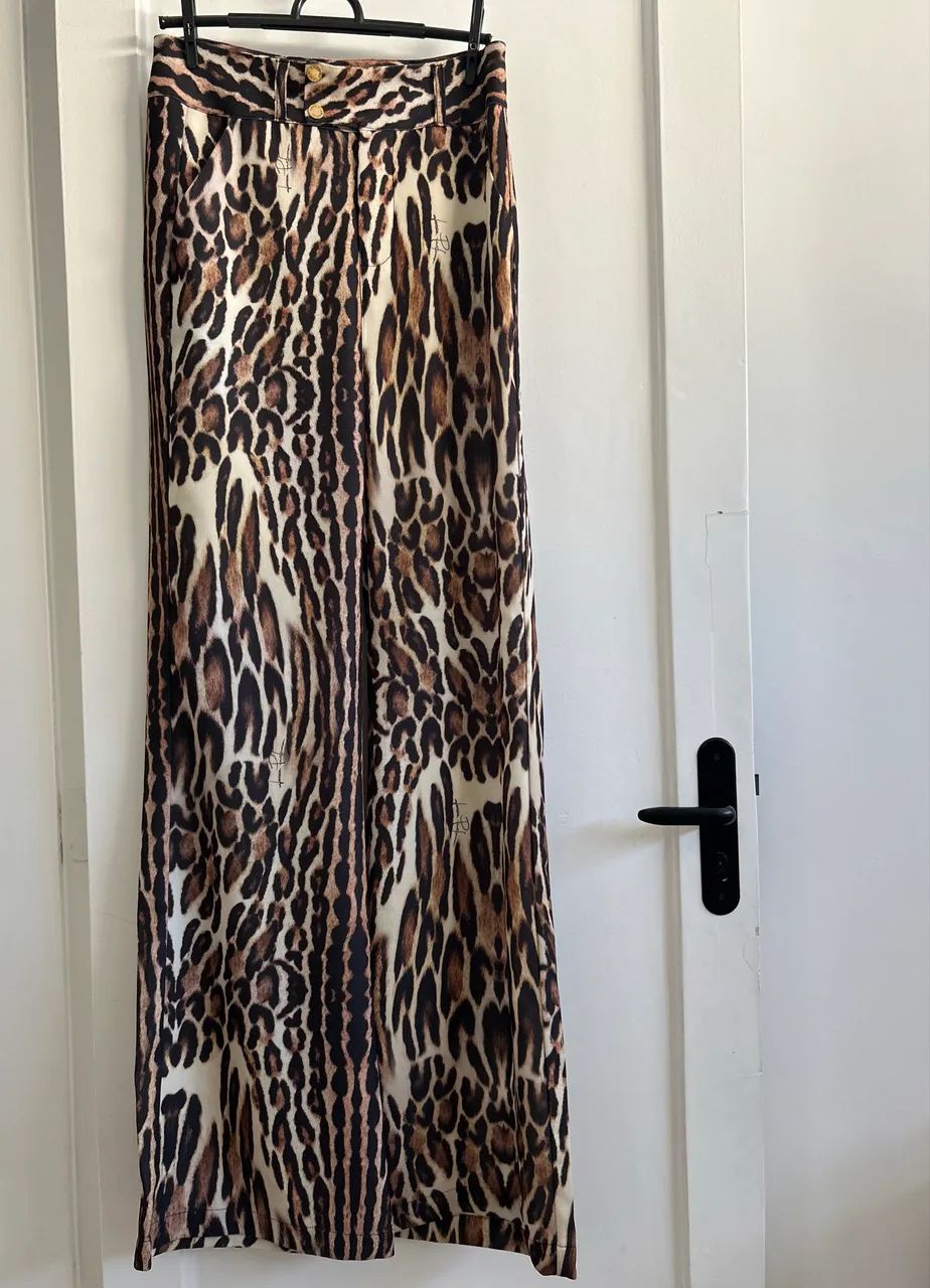 Calça social animal print 