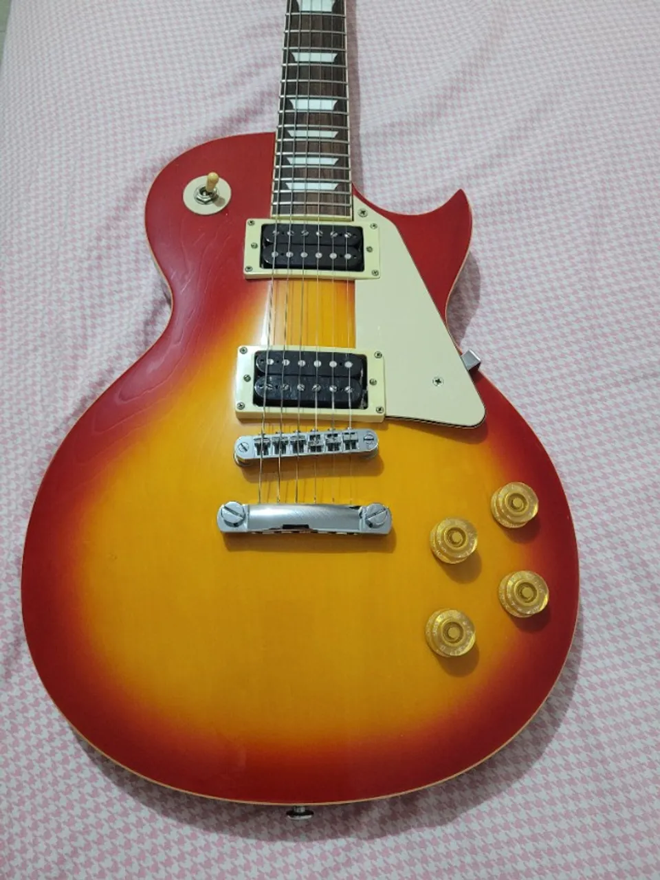 Guitarra Edwards by ESP E-LP 98 LTC Japonesa (7.999 só esse mês