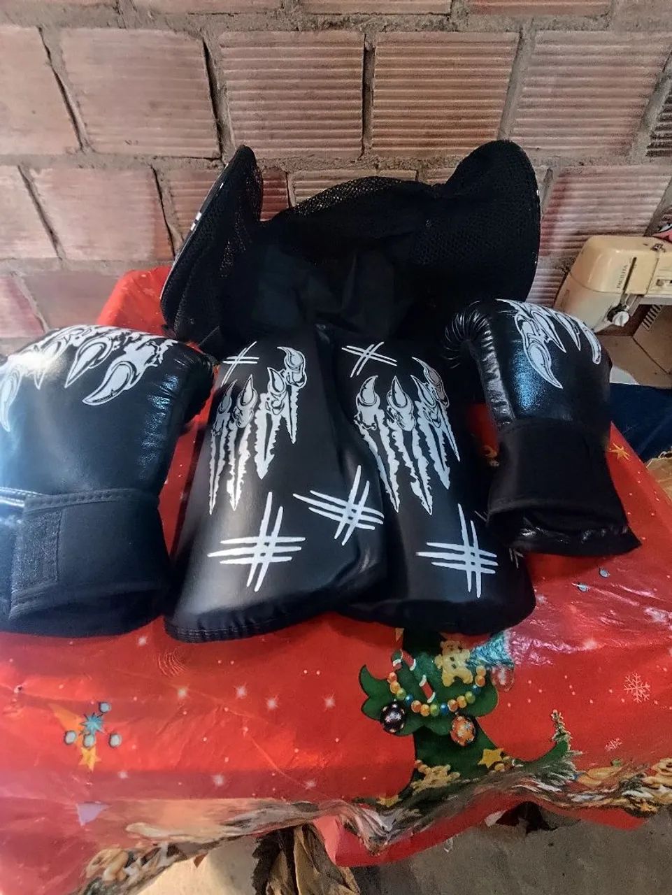 219, equipamentos de luta 