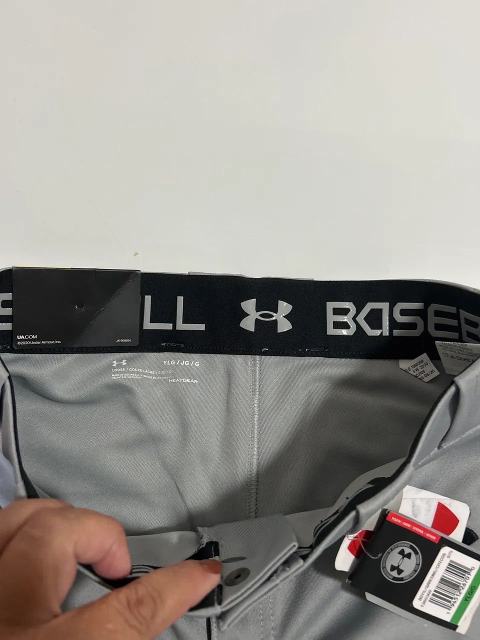Calça under armour TAM 12 anos - Foto 2