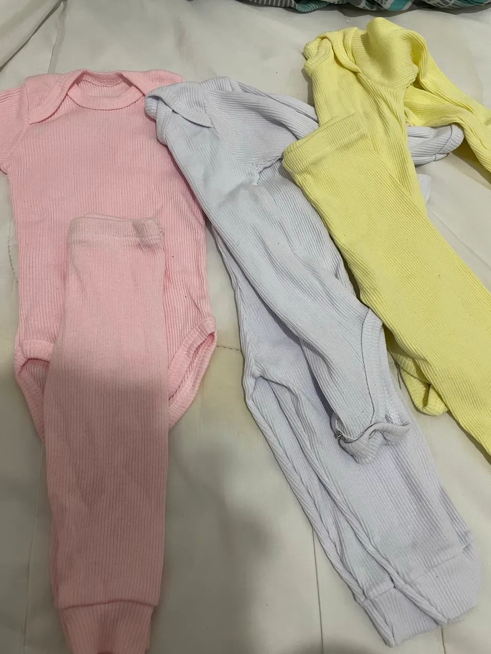 Kit Calça Bebê Canelado e Body 