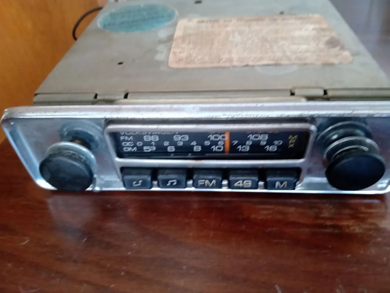 Vendo um rádio 