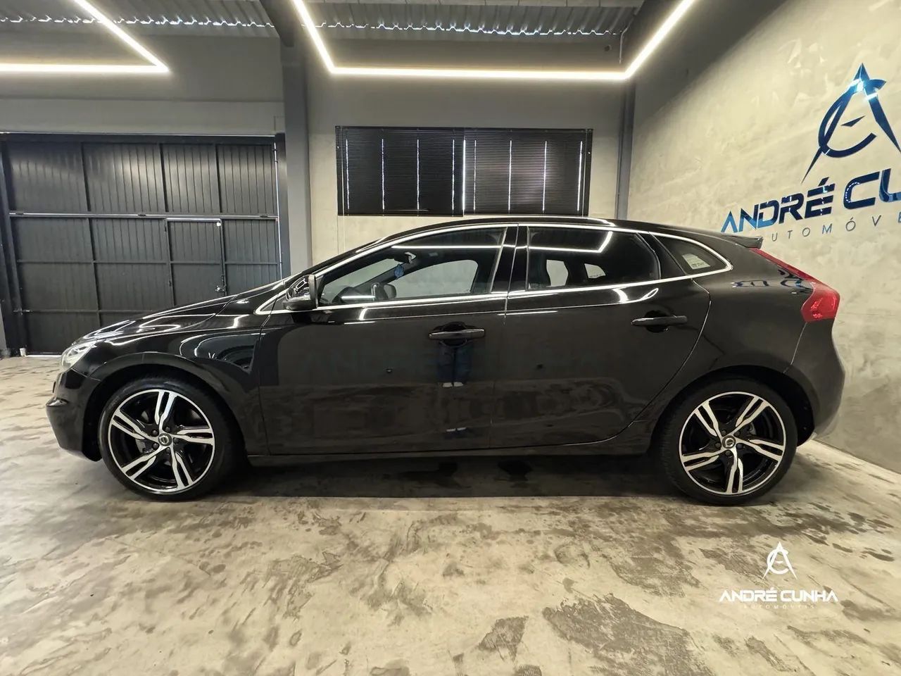 Volvo V40 T-5 R-design 2.0 Aut. 2017 - Foto 4