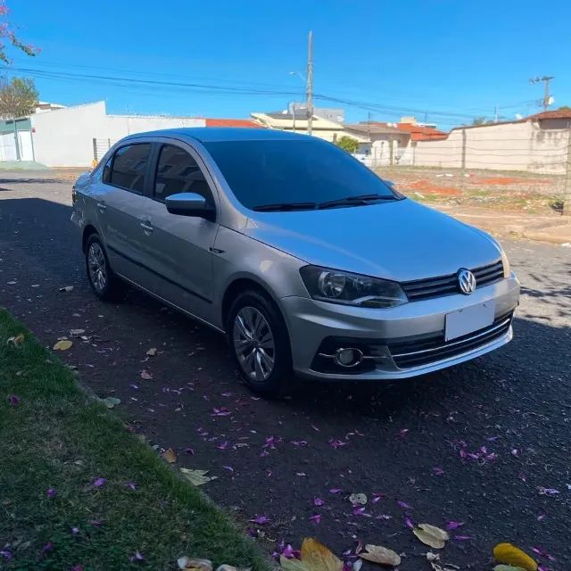 Volkswagen Voyage 2013