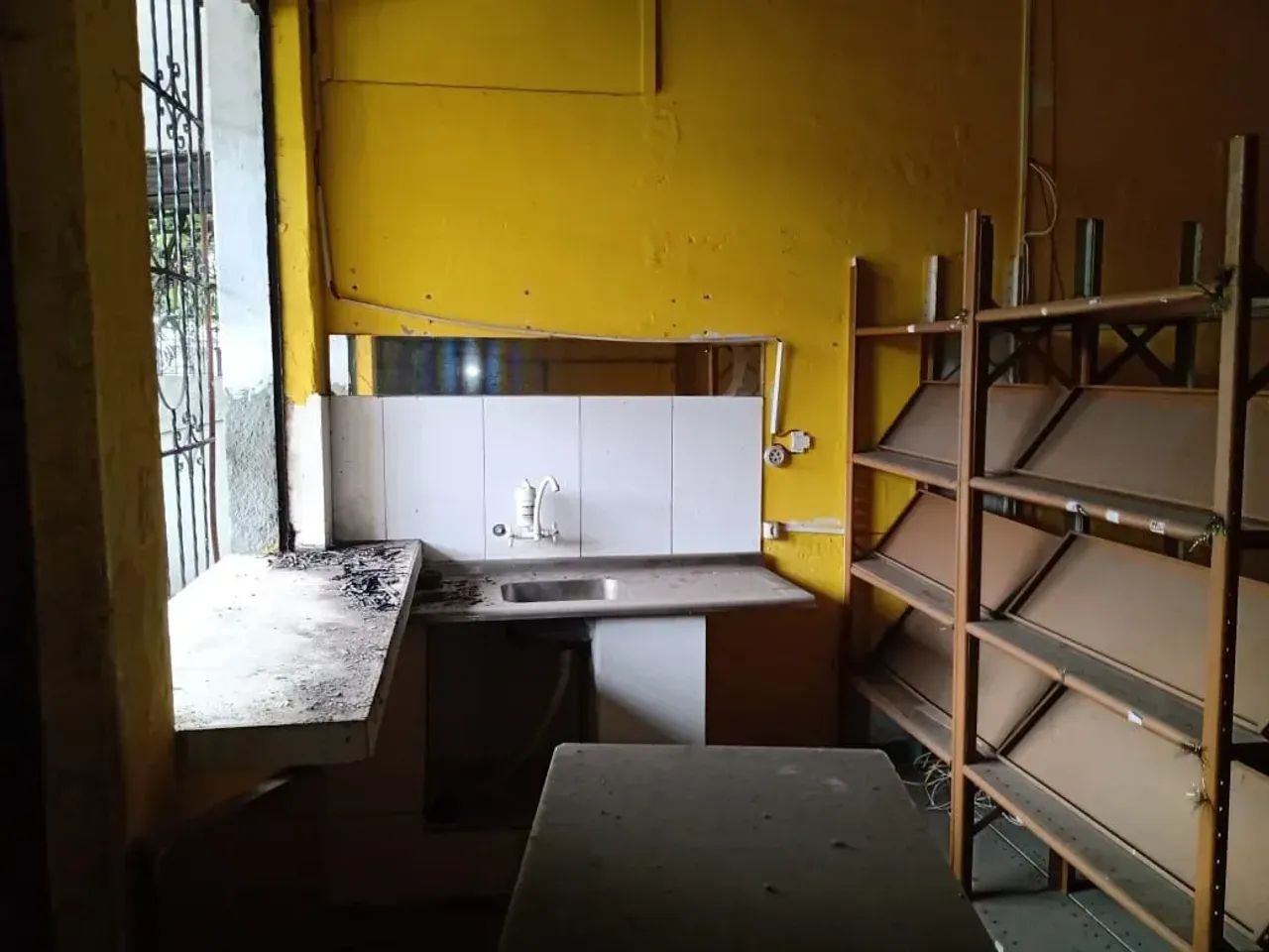 Loja 46m²  próximo Praça dos Abrolhos em Padre Miguel - Foto 5