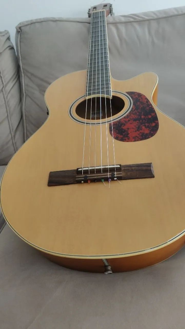 Violão Giannini Performance elétrico