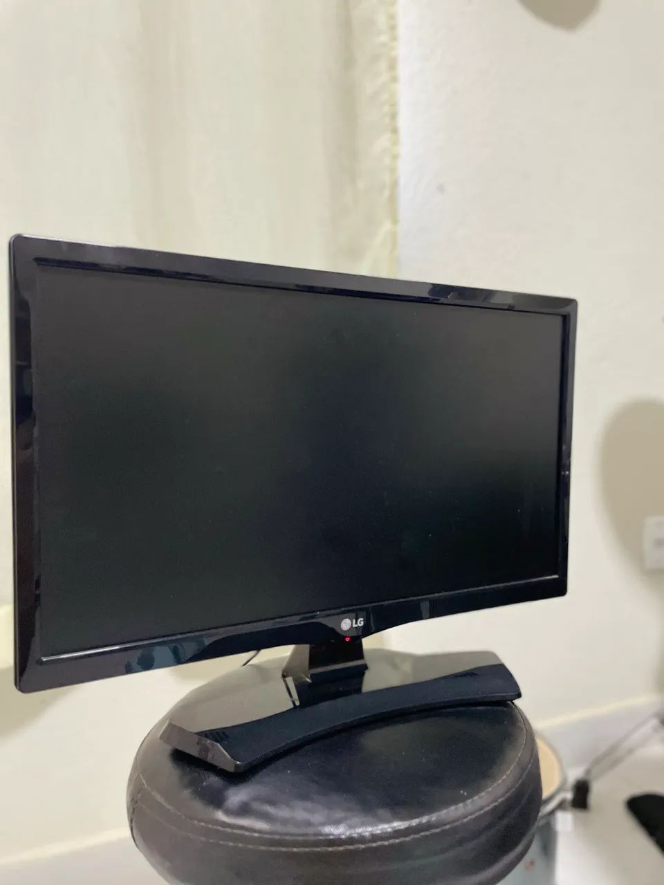 Monitor LG 19 HD - 20? (19.5?)