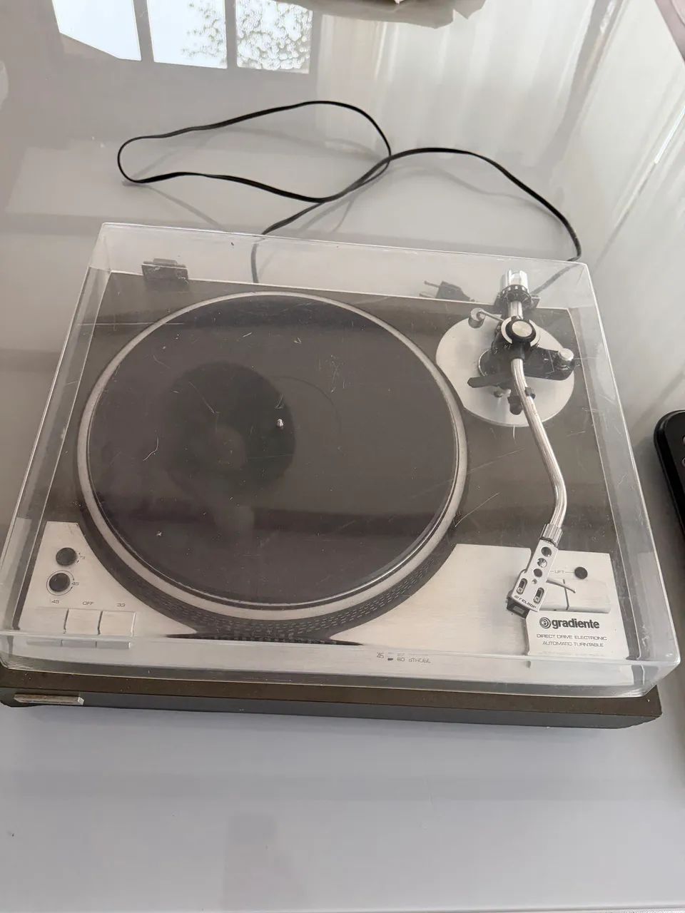 Toca discos Gradiente DD1