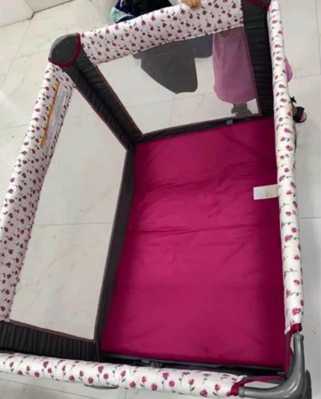 Berço portátil 2 em 1 rosa da Graco - Foto 3