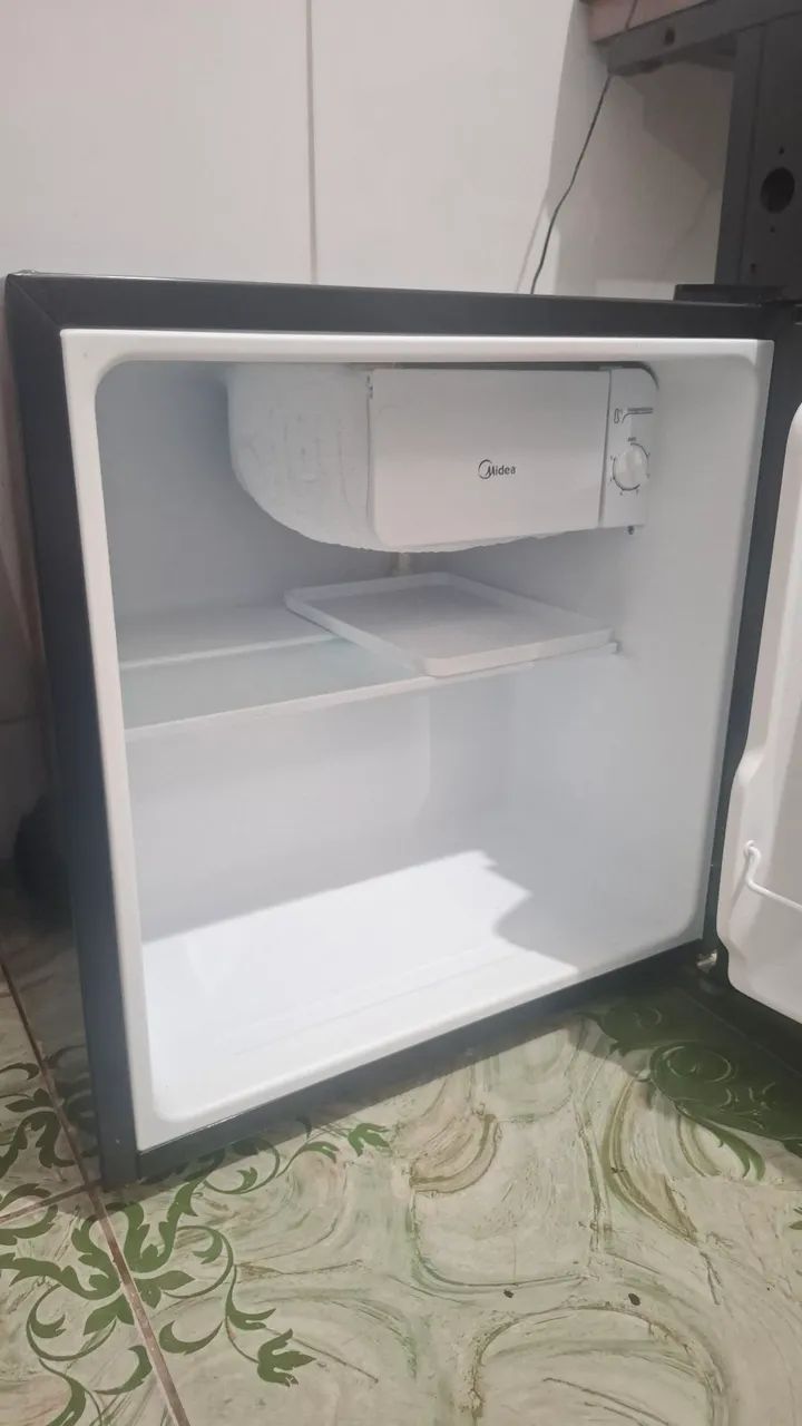Frigobar Midea 45L