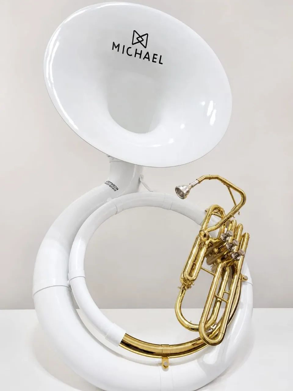 Tuba SousaFone Novo Michael WSFFM85N 