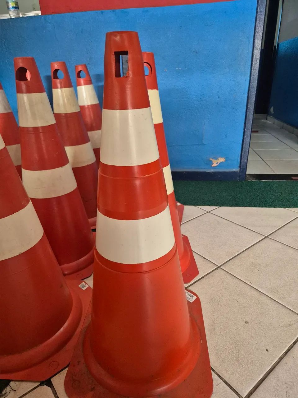 Cone de trânsito grande - Foto 2