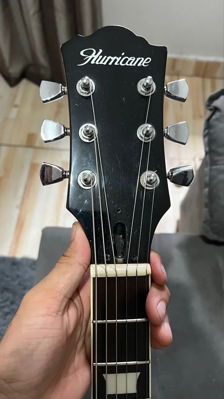 Vendo Guitarra LesPaul Hurricane  - Foto 4