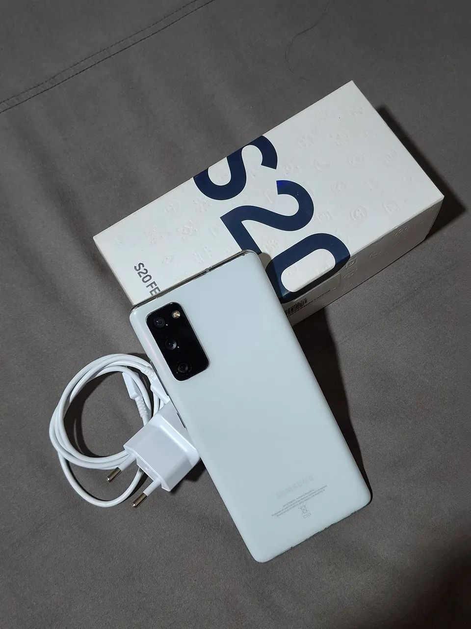 Vendo celular samsung S20 FE 5G - Foto 2