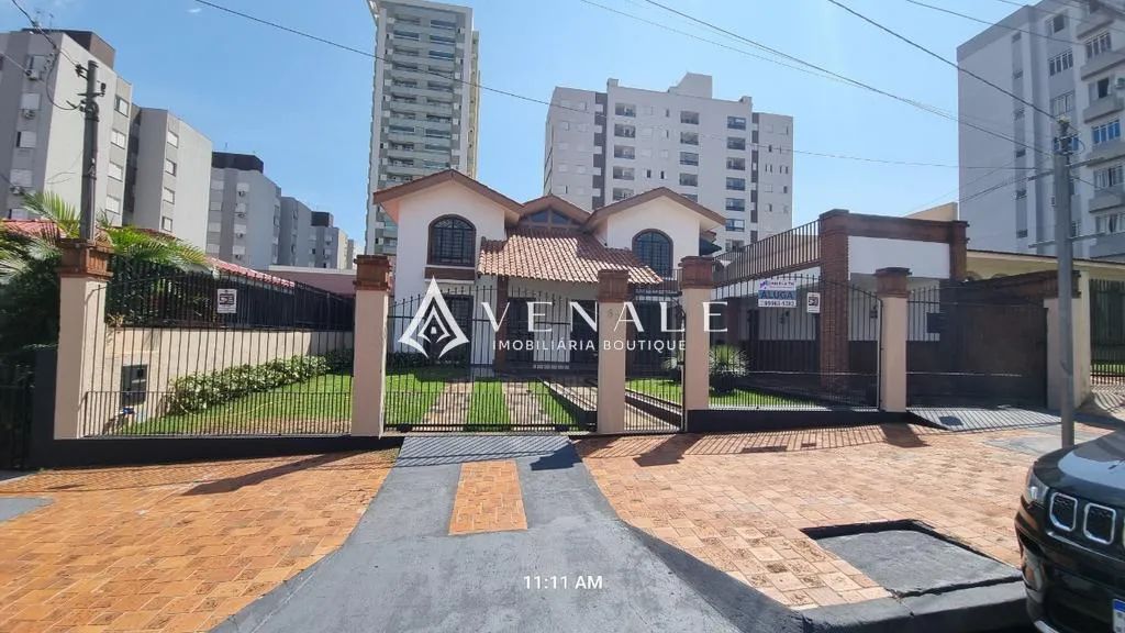 Sobrado para alugar em Maringá, Jardim Cerro Azul, com 5 quartos, com 420 m² - Foto 2