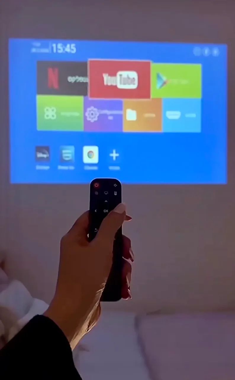 PROJETOR SMART ANDROID 4K HD 150" Wi-Fi e Bluetooth (Transforme sua sala em cinema)  - Foto 3
