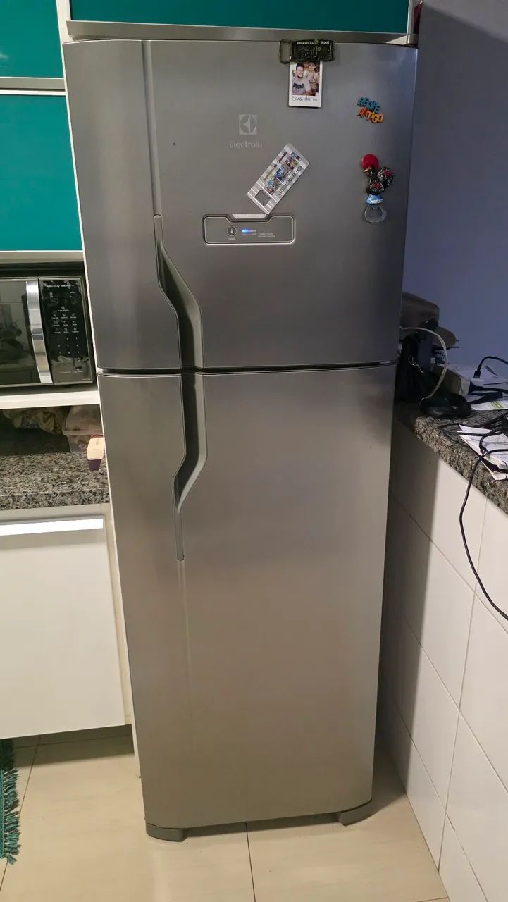 Geladeira Electrolux 370 L Cromada - Foto 3