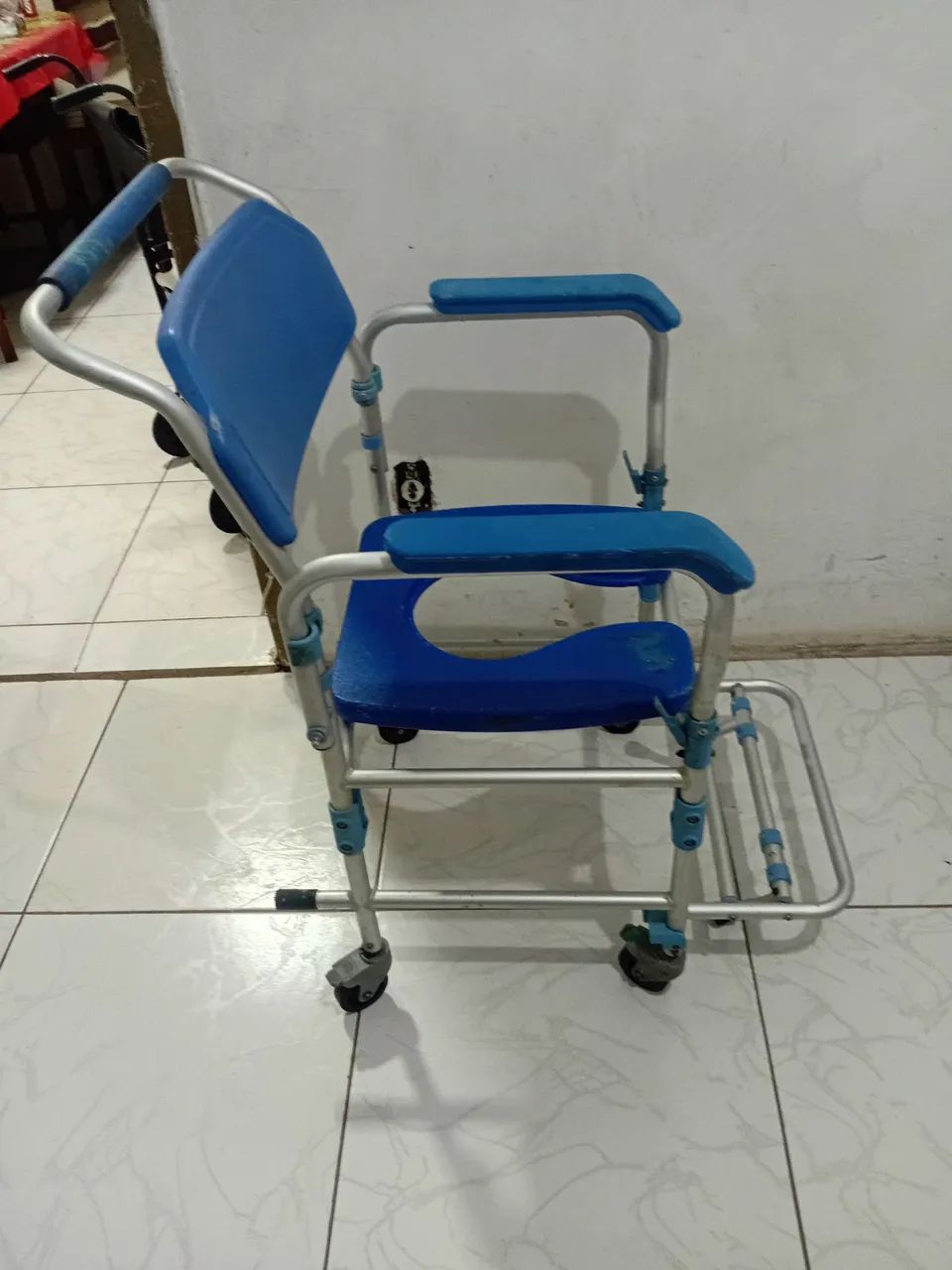 Cadeira de banho (alumínio) - Foto 2