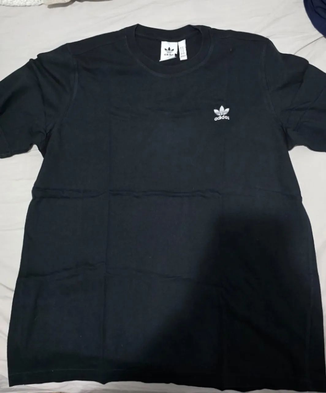 Camiseta adidas preta