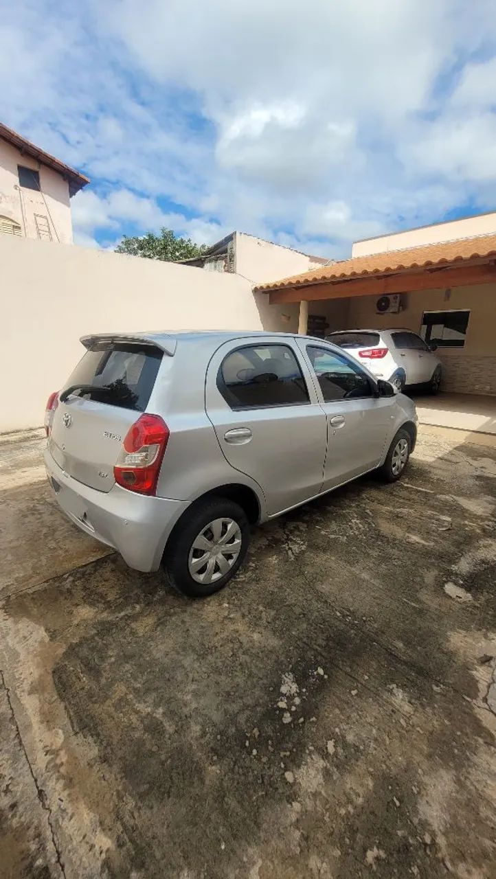 Etios 1.3 para locação Uber e 99 - Foto 2