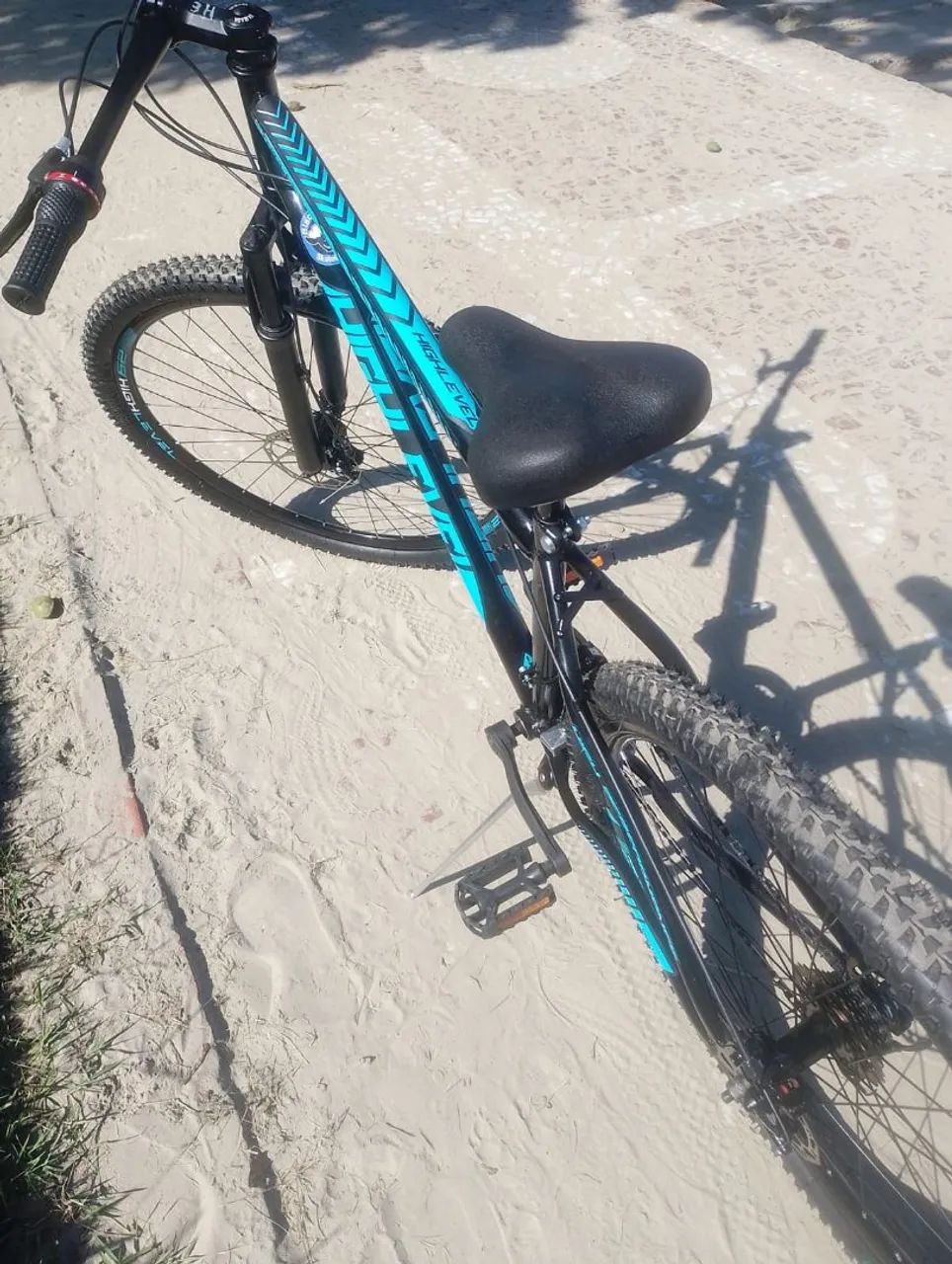 Bicicleta aro 29, semi nova , 18 marchas - Foto 2