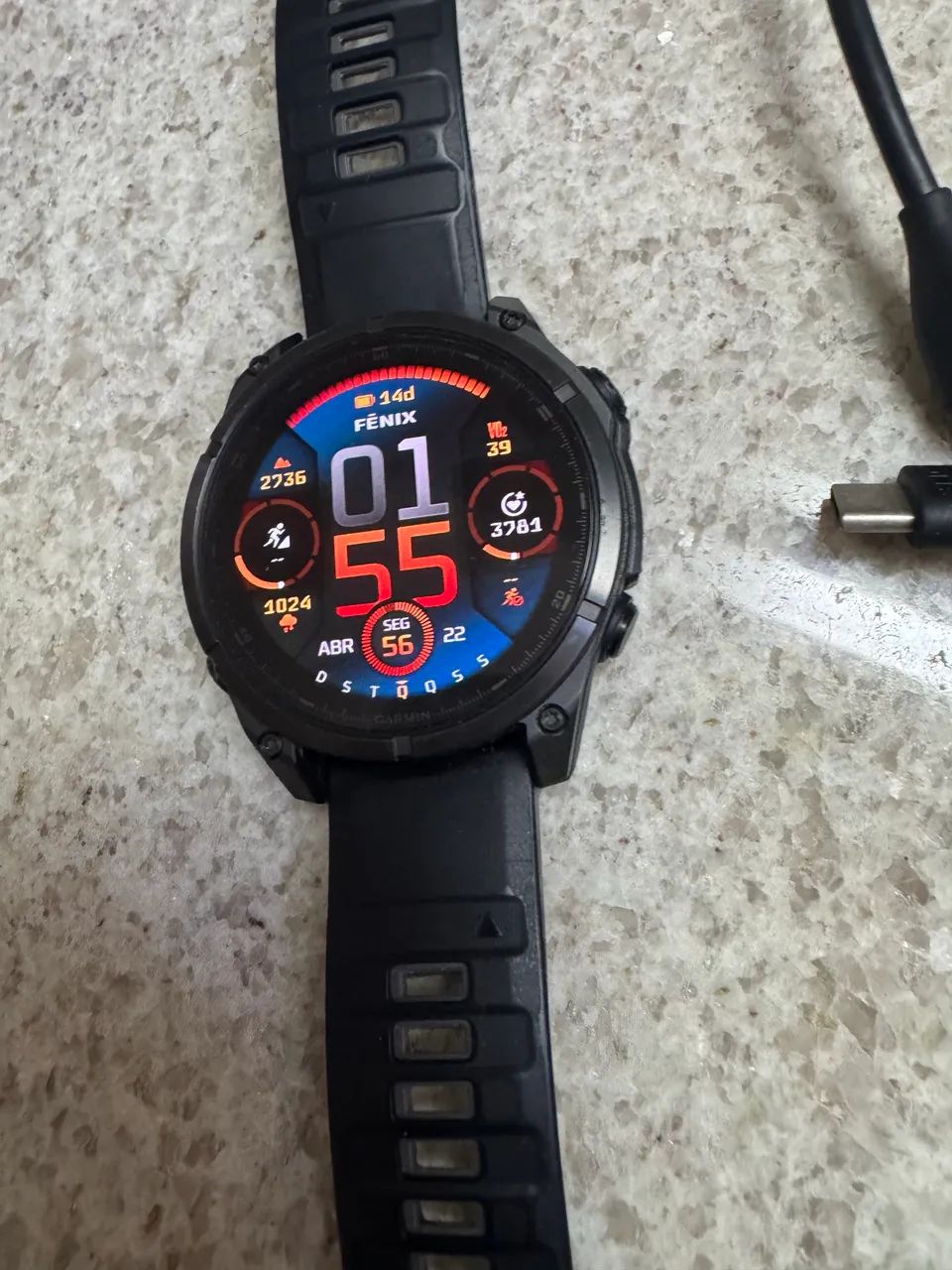 Smartwatch Garmin Fênix 8 Amoled Titanium  - Foto 3