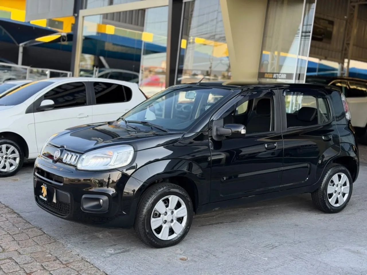 Fiat Uno Evolution 1.4 Fire Flex 8V 5P 2015 - Foto 3