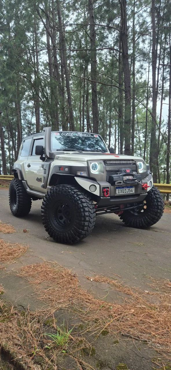 Troller T-4 T-4 4x4 3.2 20V Tdi Cap. Rígida Diesel 2016