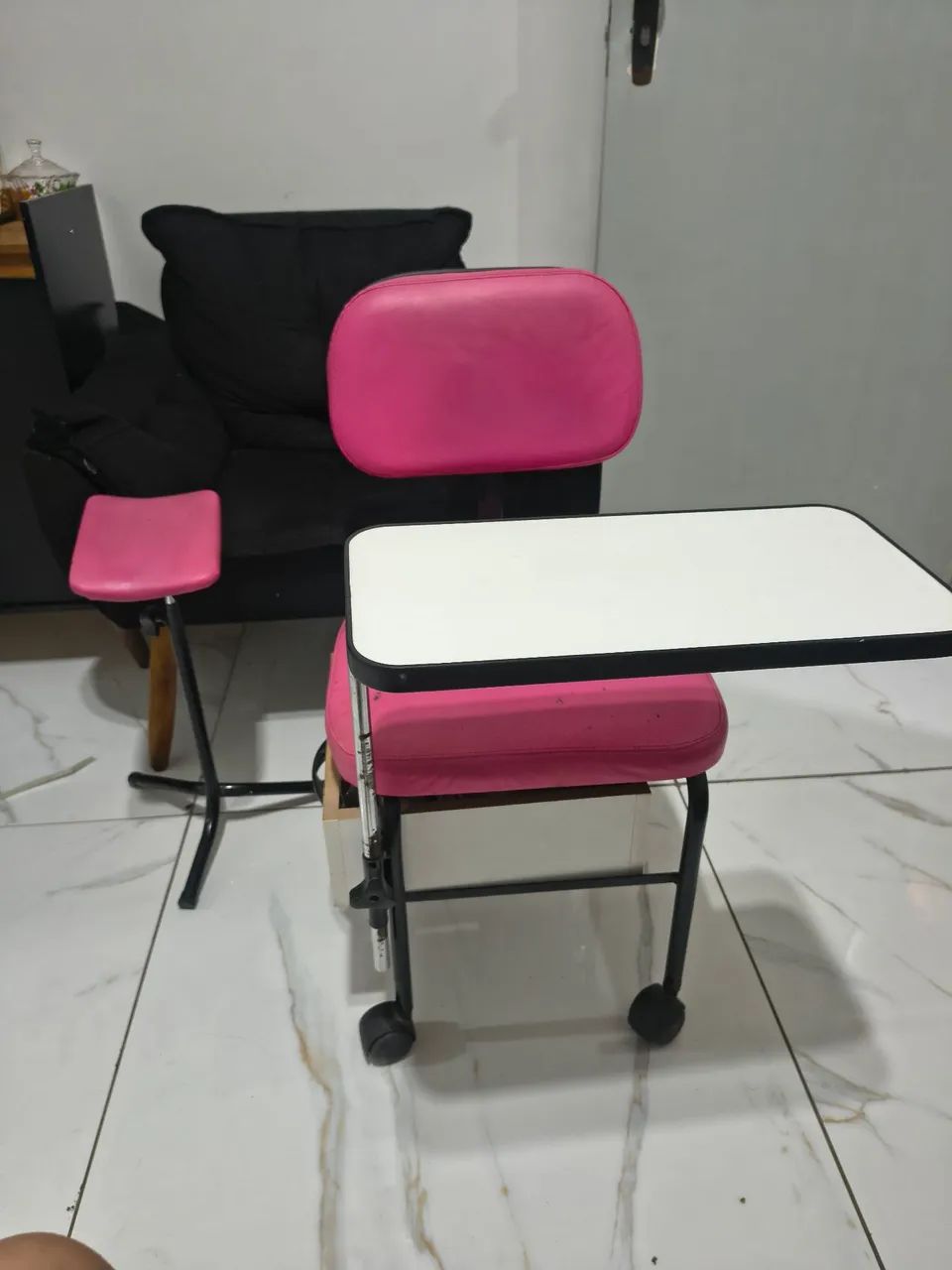 Cadeira para manicure e pedicure + apoio de perna 