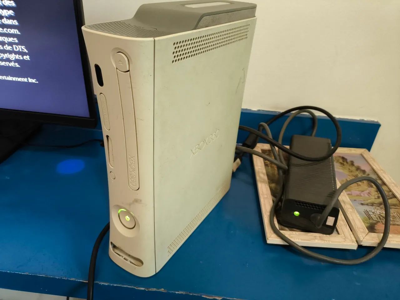 Xbox 360 desbloqueado com 2 controles - Foto 3