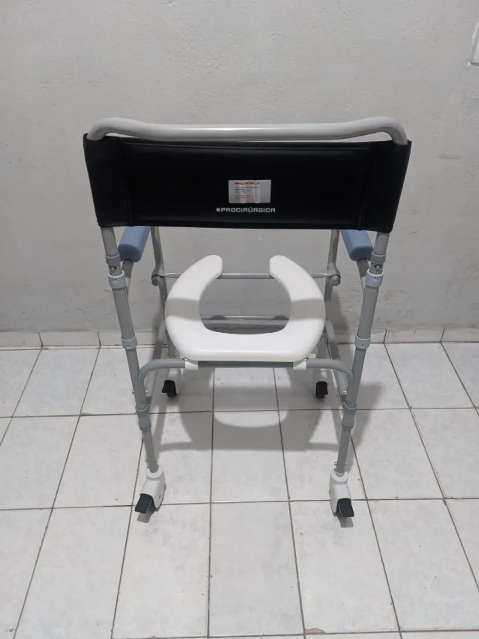 Cadeira de Banho - 120 Kg - Foto 2