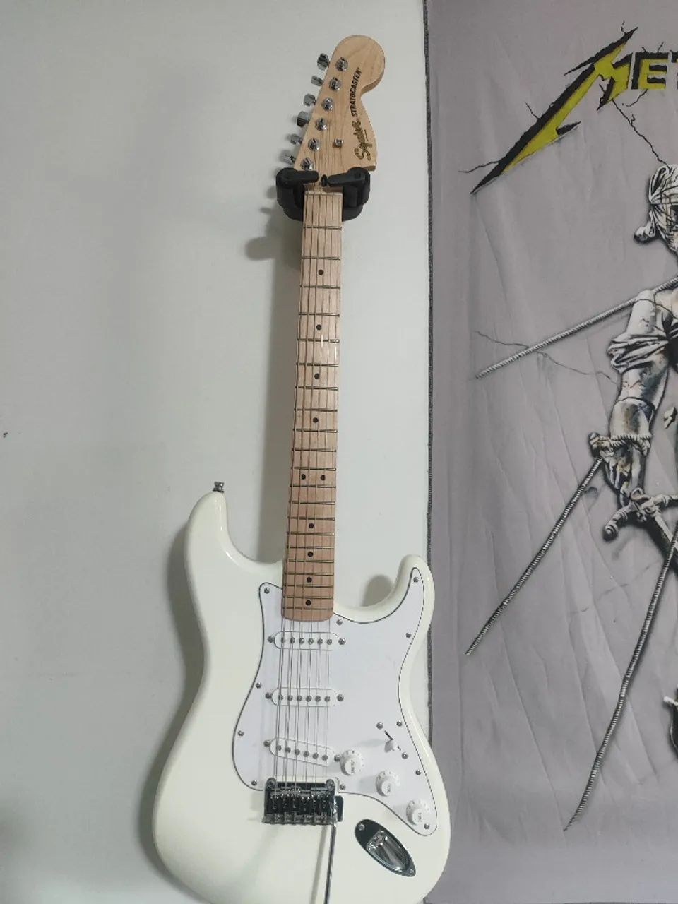 Guitarra Squier Affinity Stratocaster - Olympic White
