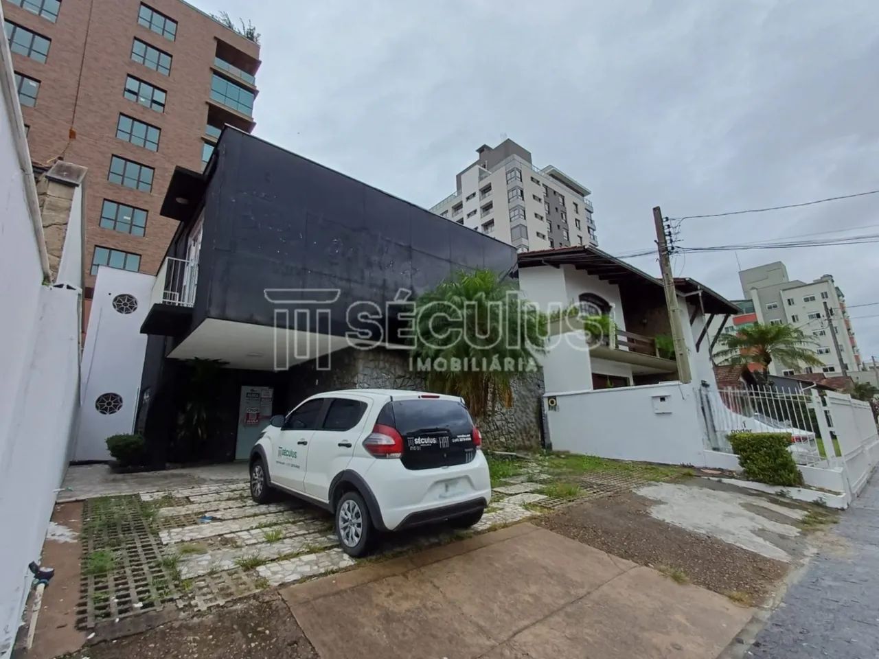 Casa comercial para locação no Centro de Jaraguá do Sul - Foto 2