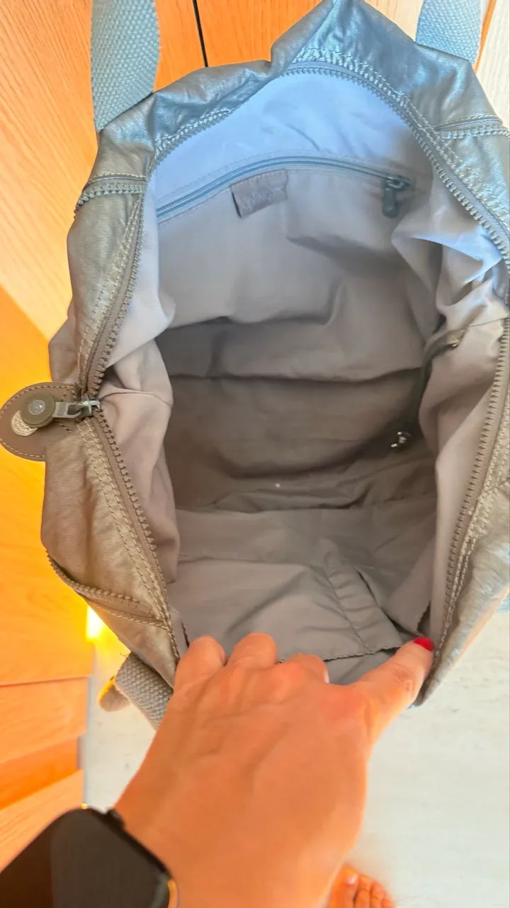 Bolsa metalizada Kipling - Foto 3