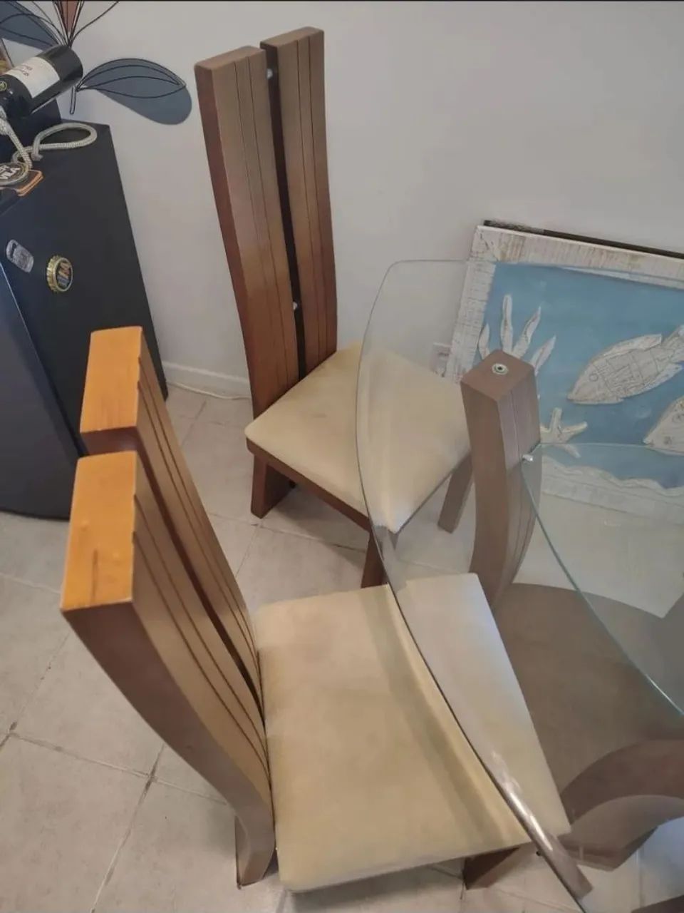 Mesa de madeira com 4 cadeiras  - Foto 4