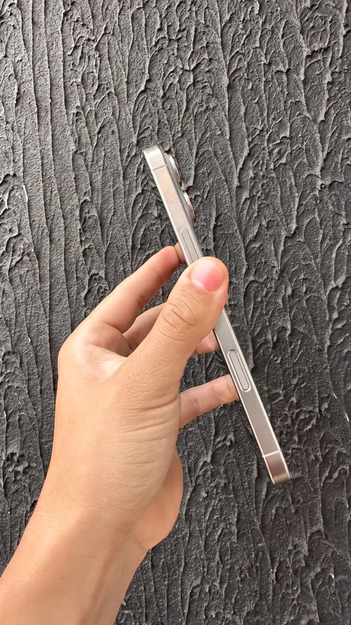 IPHONE 16 PRO MAX - Foto 4