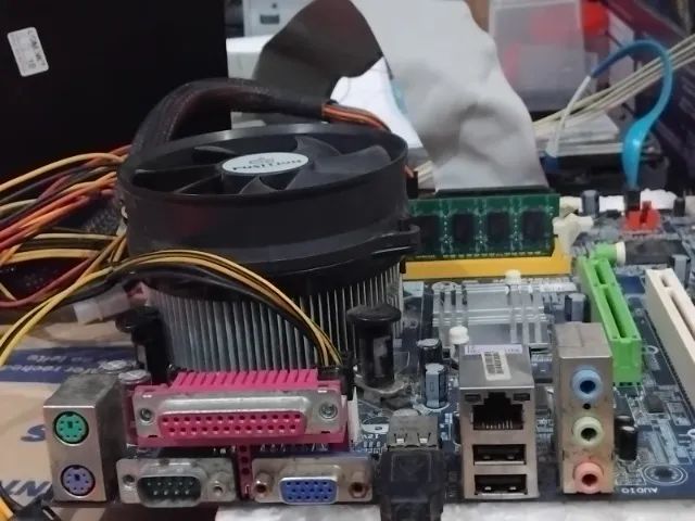 PlacaMãe gigabyte GA-VM800PMC - Foto 2