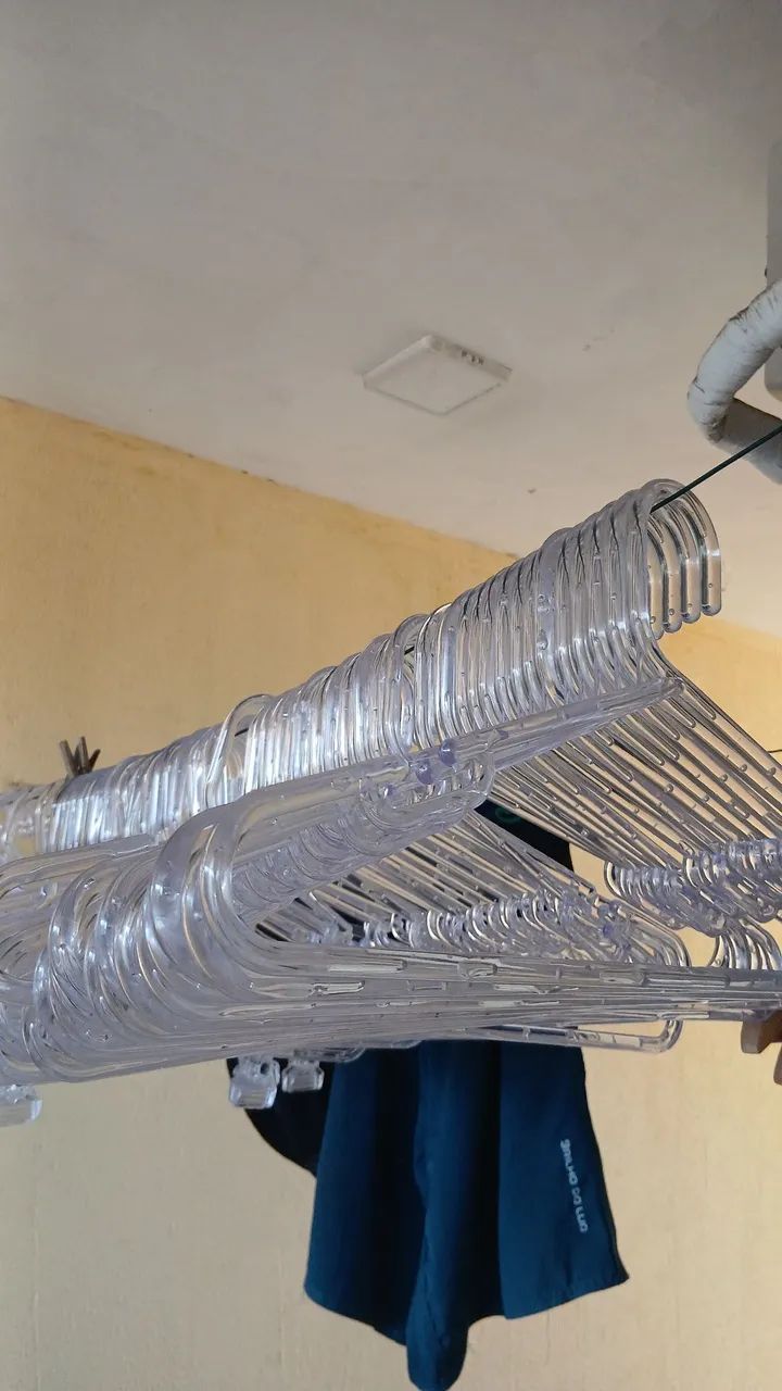 Cabides para loja