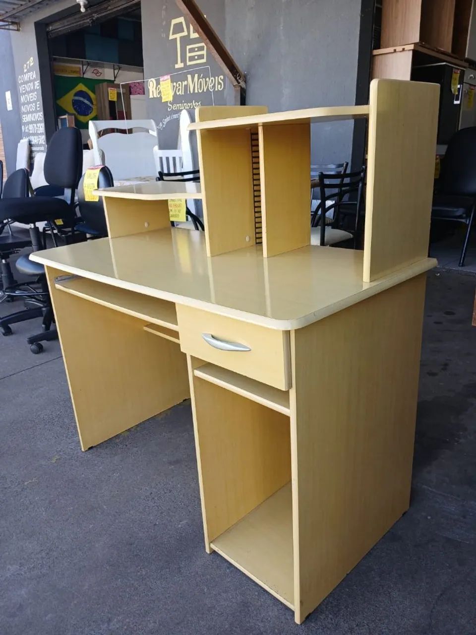 Mesinha para computador Semi-nova conservada  - Foto 4