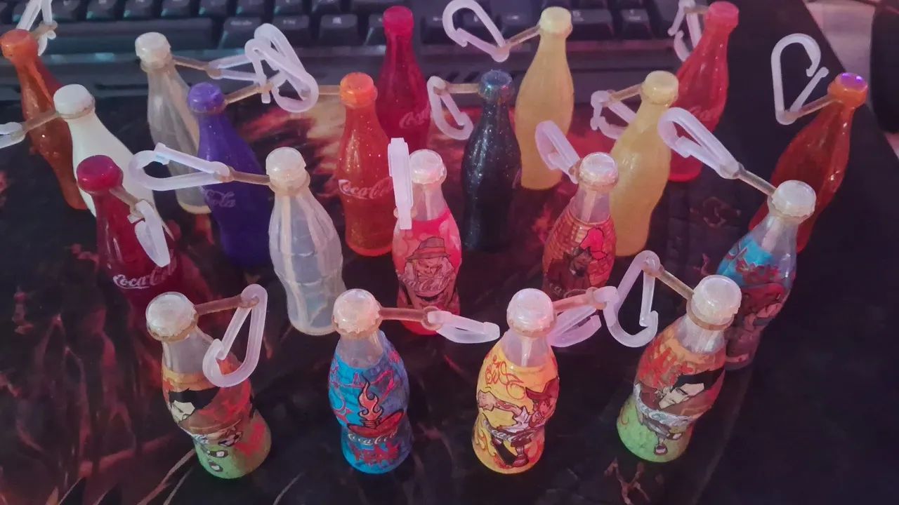 Coleção 20 Mini Garrafinhas Personalizadas Coca Cola - Foto 2