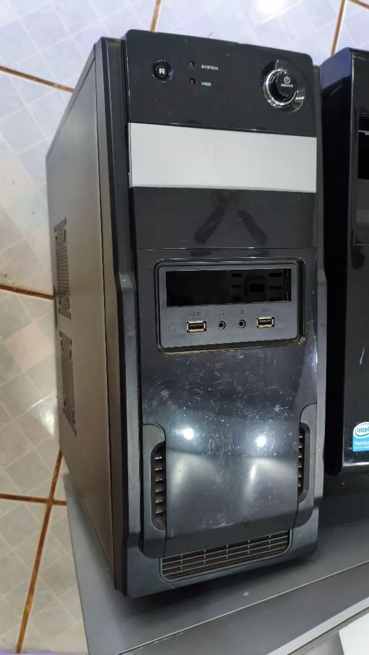 3 Gabinetes PC Desktop