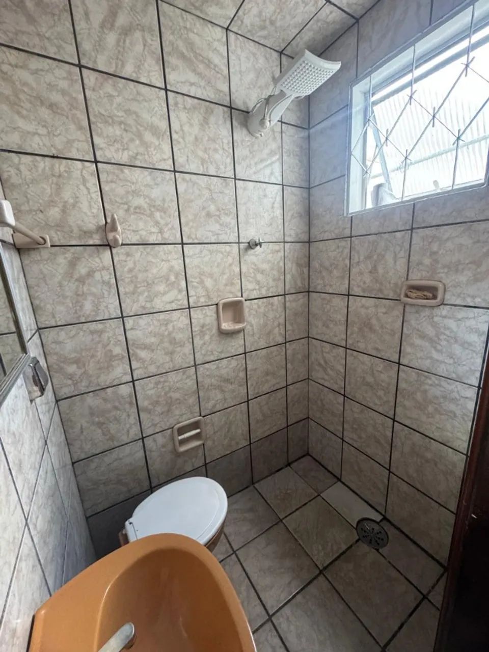 Casa segura com garagem coberta - Foto 5