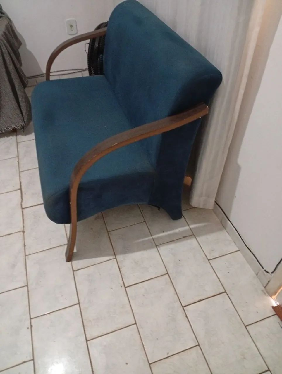 Namoradeira em Suede azul - Foto 3