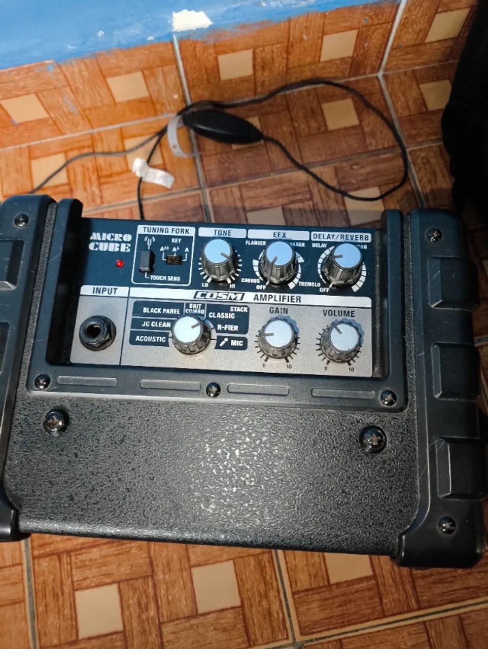 Amplificador Roland micro Cube 