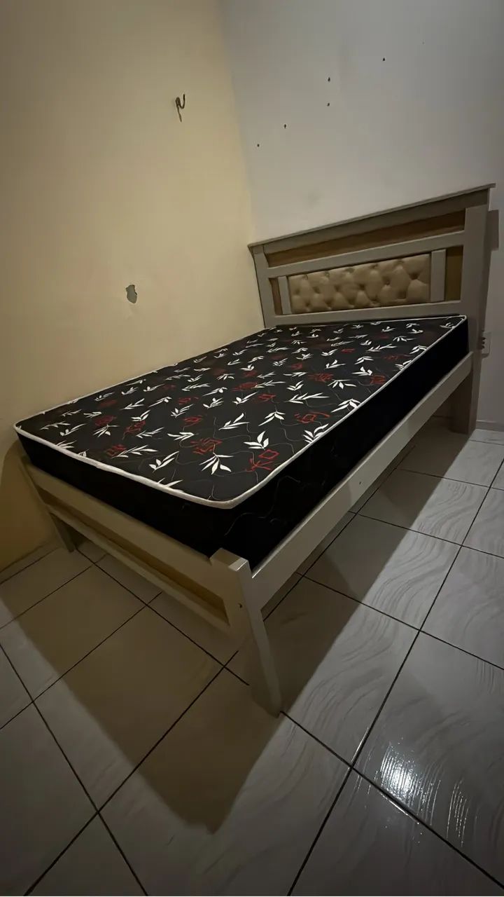 Promoção imperdível. Cama100% madeira maciça Angelim  - Foto 4