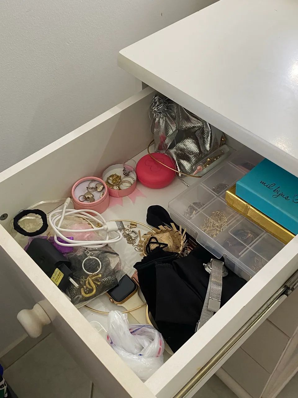 Penteadeira Branca com espelho e iluminação  - Foto 5