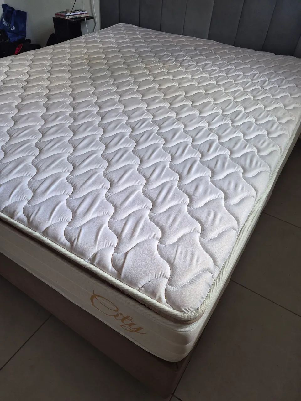 Cama Queen