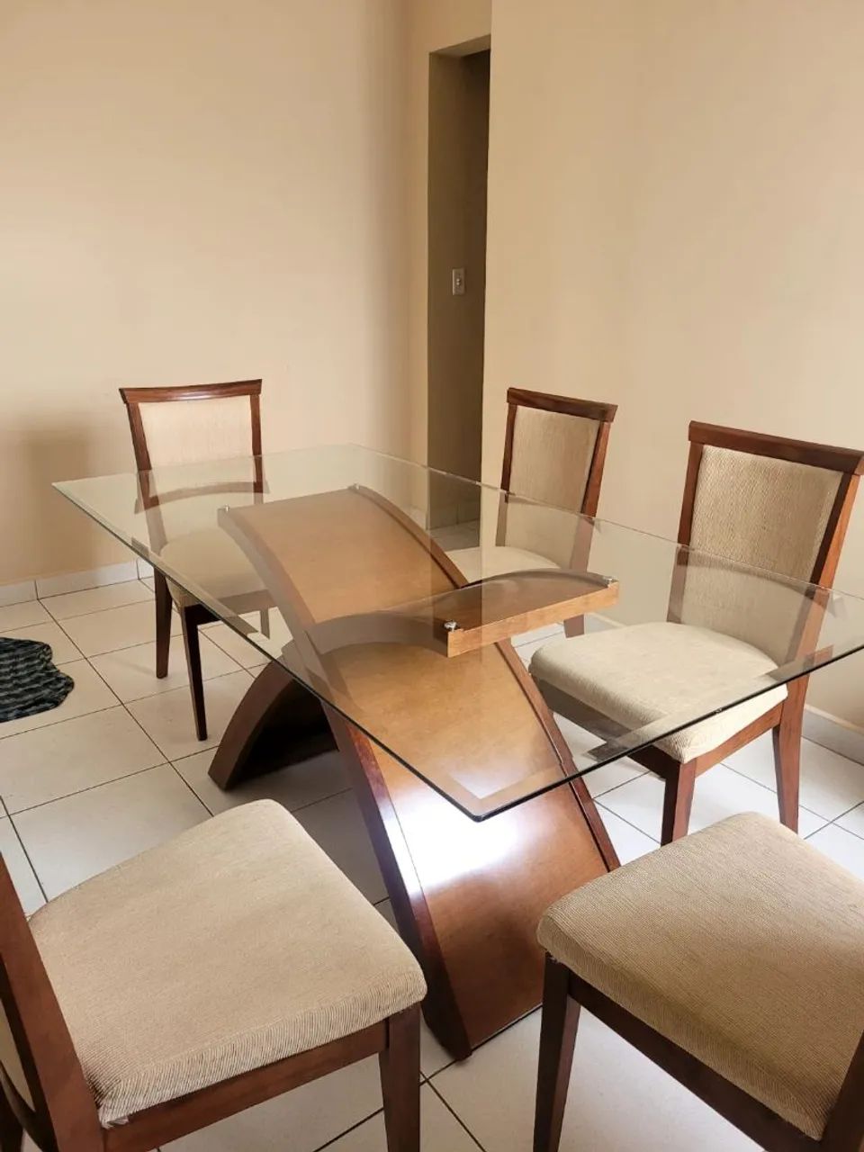 Vende-se mesa de vidro 