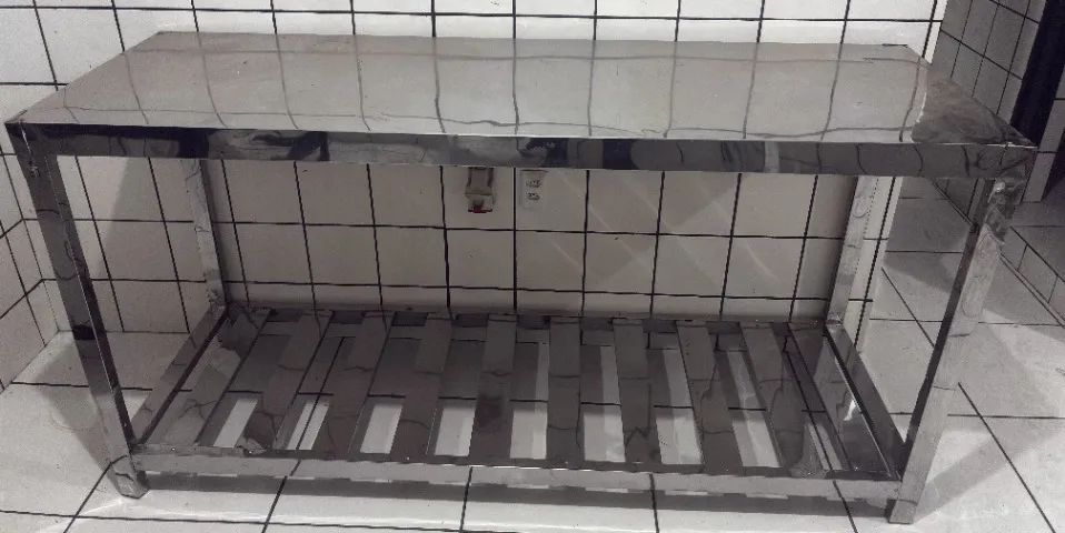 Mesa Bancada de alumínio